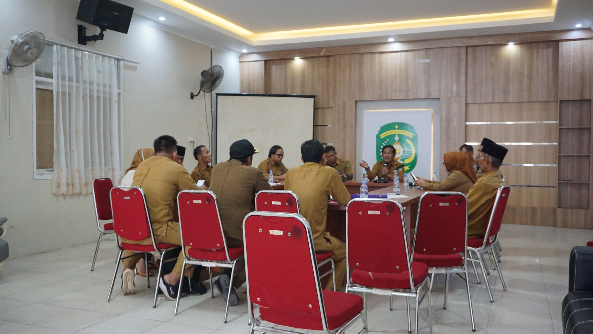 Rapat Koordinasi (rakor) Percepatan Perencanaan Desa Tahun 2024 dan Pelaksanaan Pembuatan Bank Data Tahun 2023