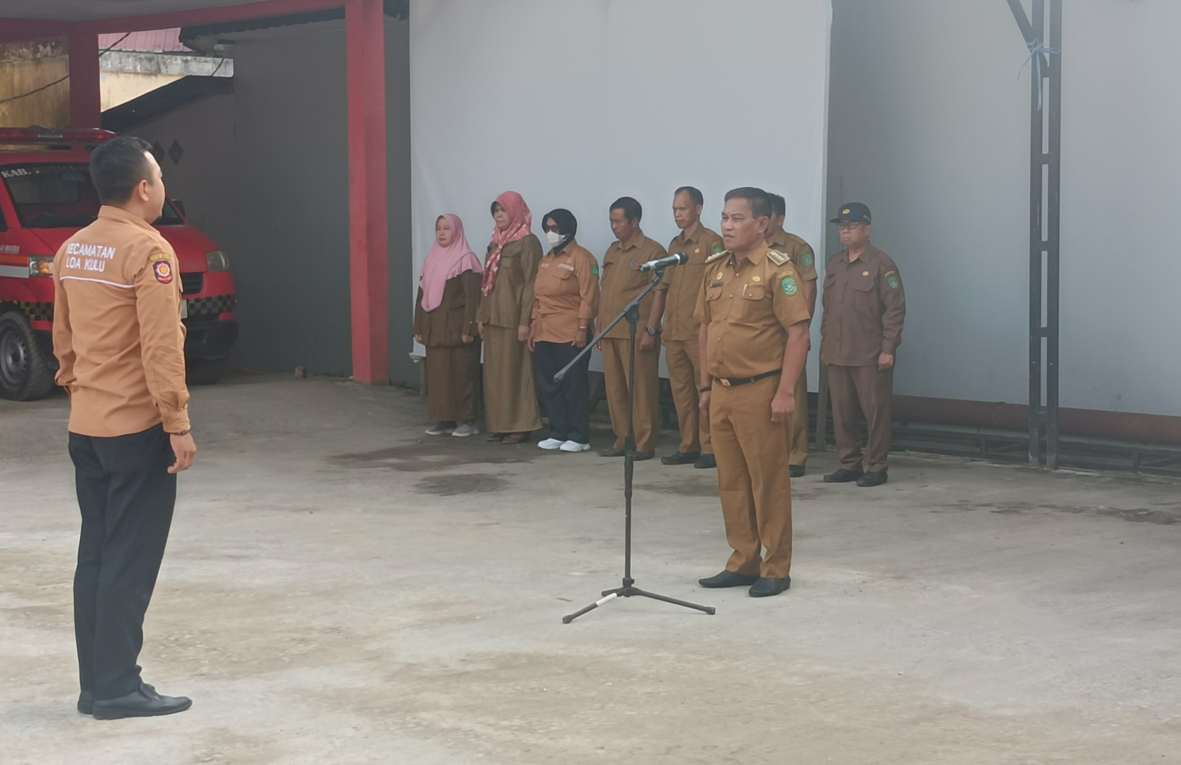 Apel Pagi Kantor Camat Kecamatan Loa Kulu Kabupaten Kutai Kartanegara