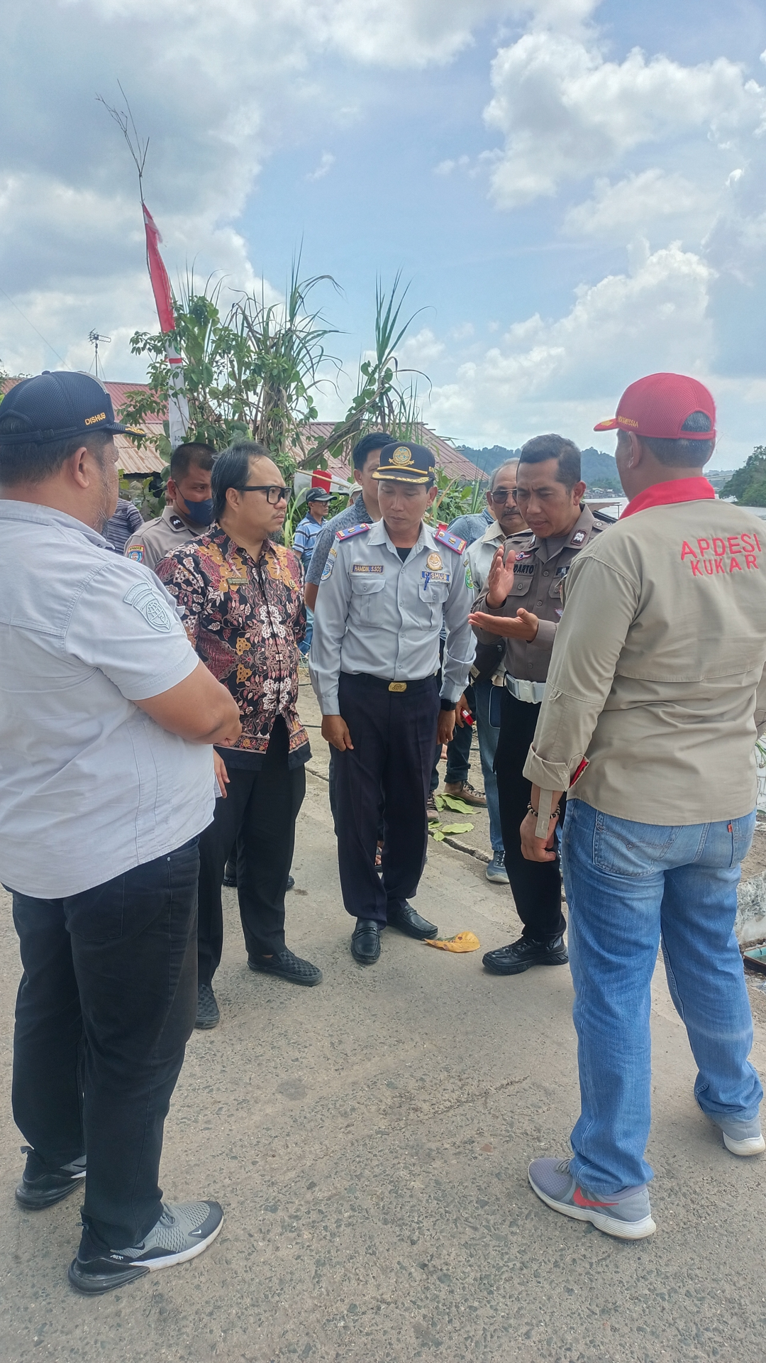 Peninjauan Longsor Di Dusun Margasari Desa Jembayan Kecamatan Loa Kulu