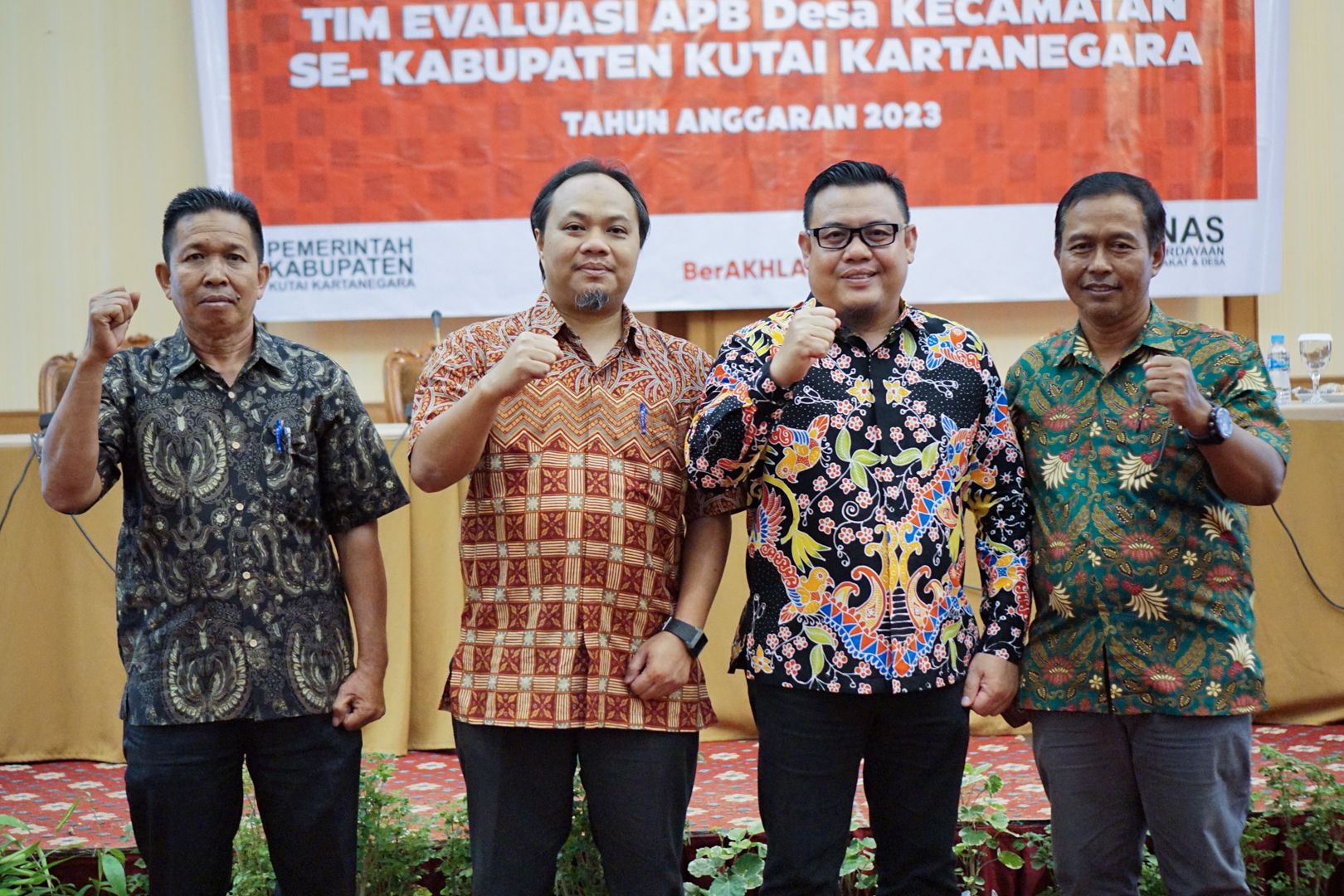 Rapat Koordinasi Dan Pembekalan Kepada Tim Evaluasi APBDesa Kecamatan