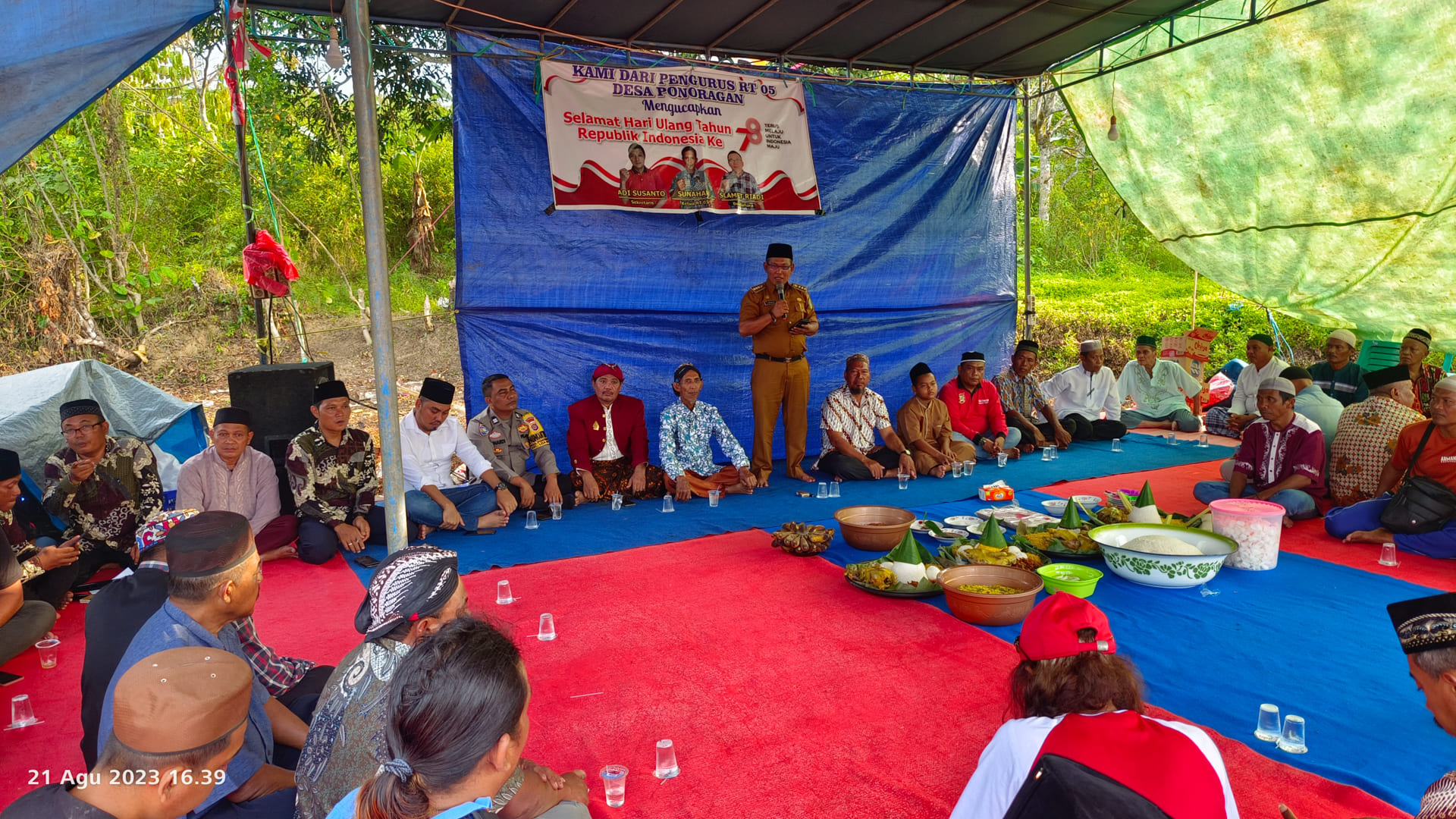Bersih Desa Ponoragan Kecamatan Loa Kulu Kabupaten Kutai Kartanegara