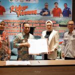 Penandatanganan Perjanjian Kerjasama Penyaluran BLT Subsidi Bagi Nelayan dan Subsidi Pakan Bagi Pembudidaya Ikan Di Wilayah Kabupaten Kutai Kartanegara