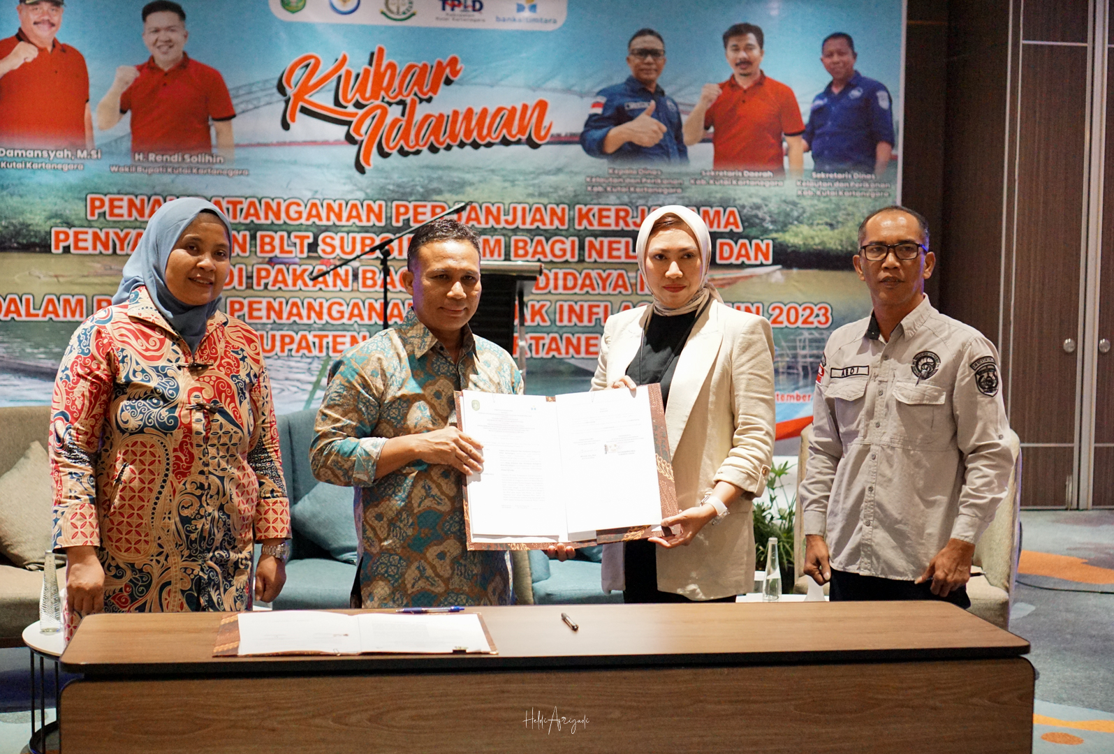 Penandatanganan Perjanjian Kerjasama Penyaluran BLT Subsidi Bagi Nelayan dan Subsidi Pakan Bagi Pembudidaya Ikan Di Wilayah Kabupaten Kutai Kartanegara