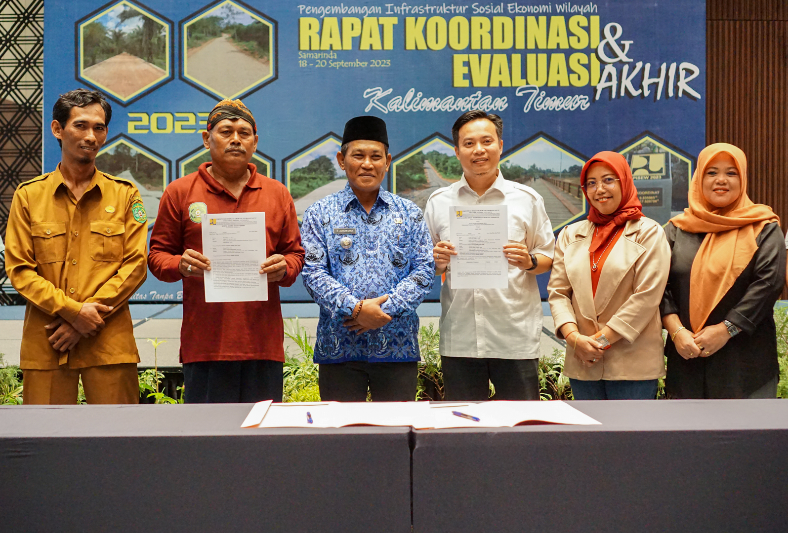 Rapat Koordinasi dan Evaluasi Akhir Pengembangan Infrastruktur Sosial Ekonomi Wilayah (PISEW) Tahun Anggaran 2023