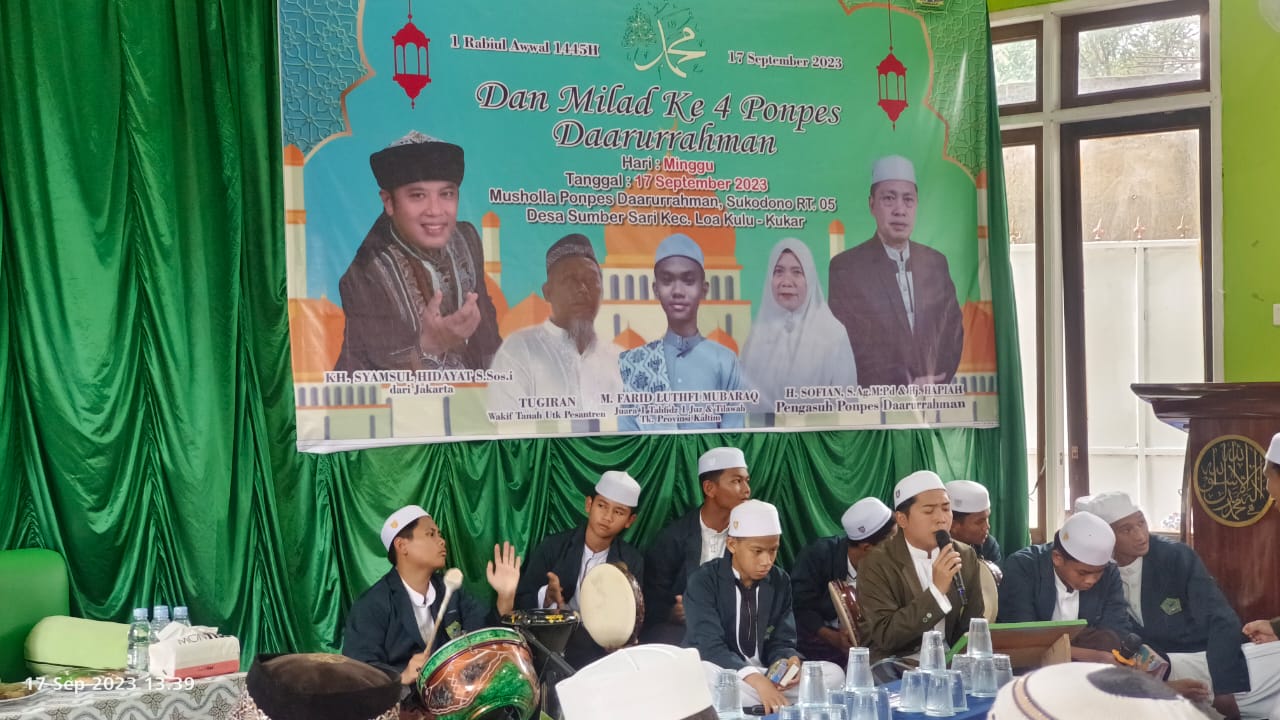 Peringatan Maulid Nabi dan Milad Ke – 4 Pondok Pesantren Daarurrahman Desa Sumber Sari