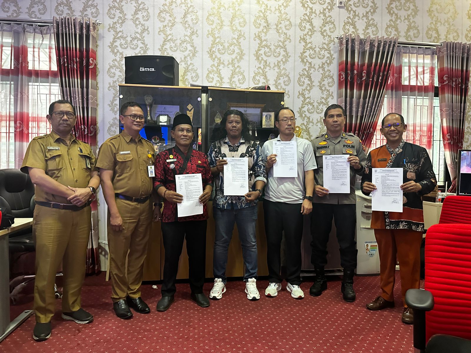 Rapat Tindak Lanjut Penyelesaian Fasilitasi Pembangunan Kebun Masyarakat Desa Sungai Payang Dengan PT. Niagamas Gemilang