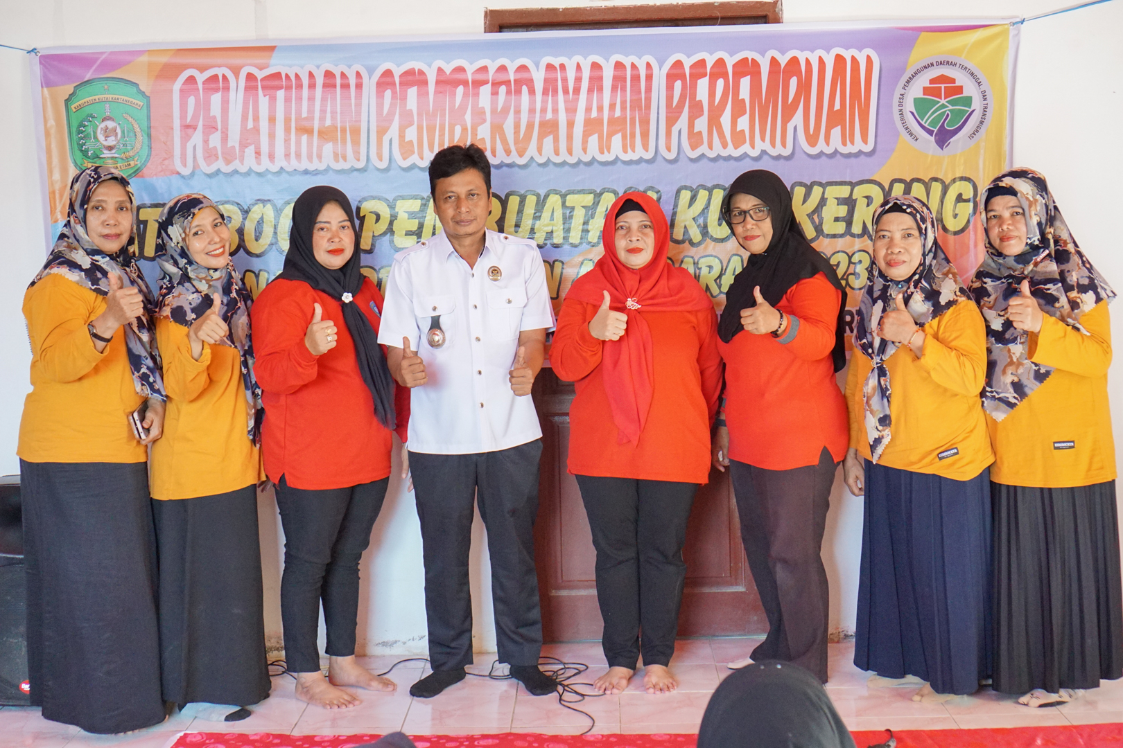 Pelatihan Pembuatan Kue Kering Desa Jembayan Dalam Kecamatan Loa Kulu