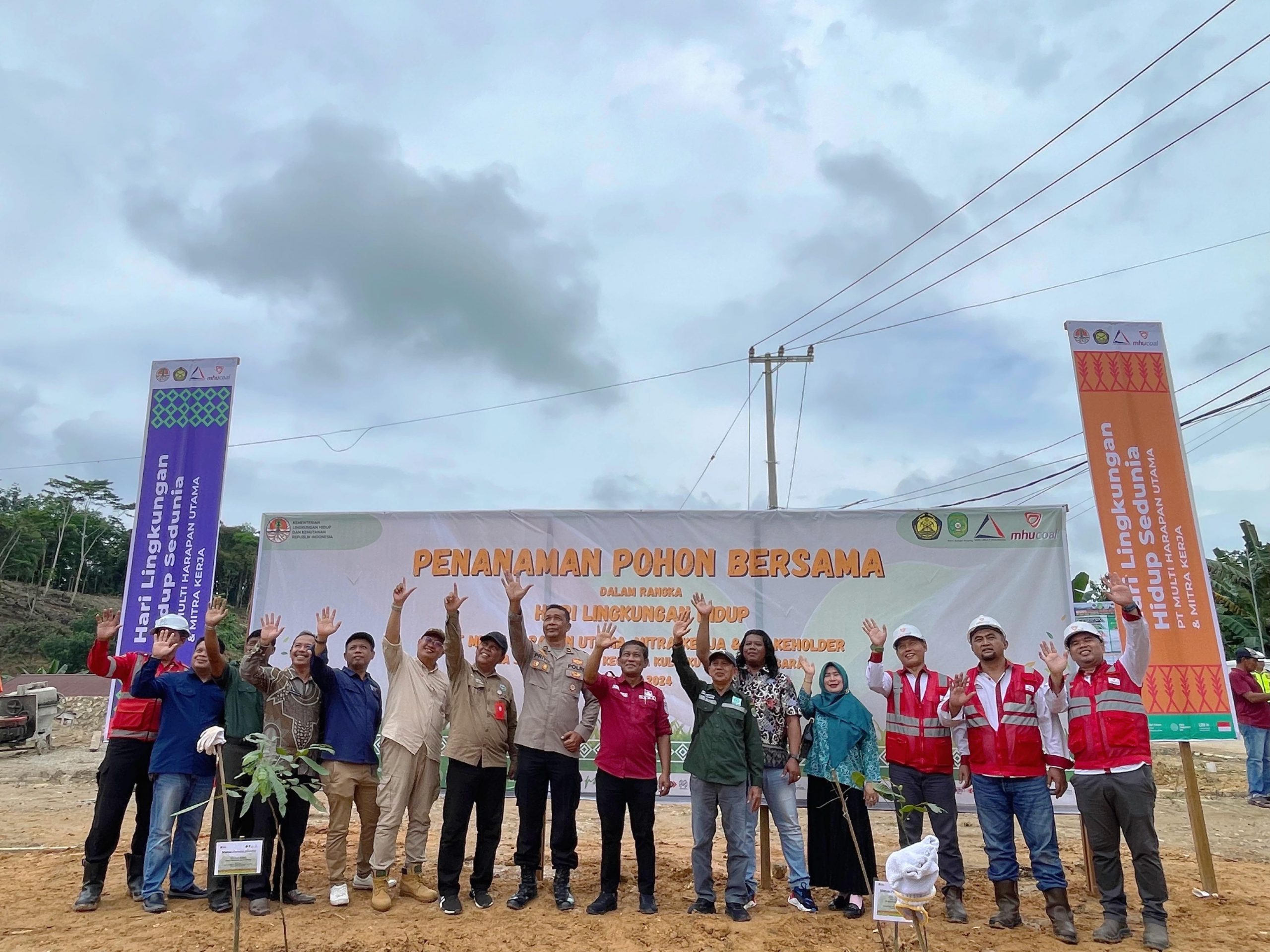 Memperingati Hari Lingkungan Hidup Tahun 2024 Dan Peletakan Batu Pertama Pembangunan Kantor Desa Sungai Payang