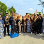 Kantor Camat Loa Kulu Ramaikan Beseprah Erau Adat Kutai Tahun 2024