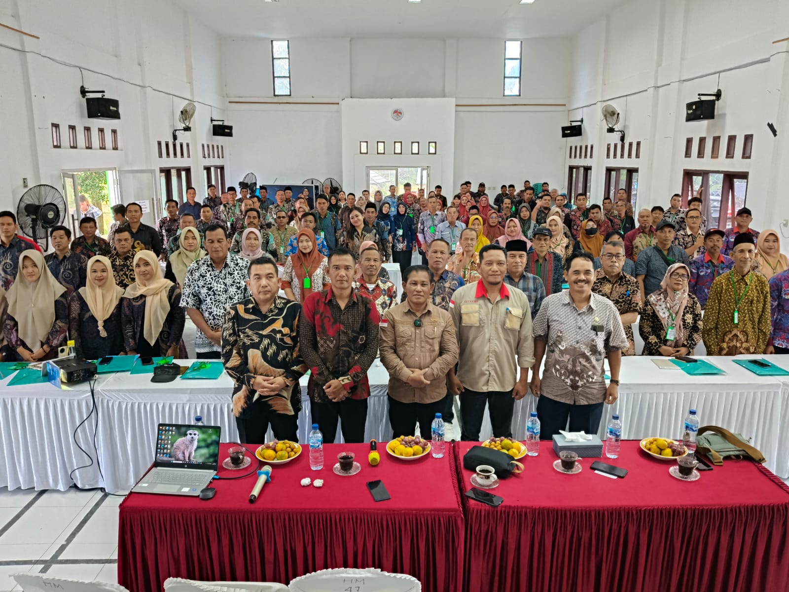 Pembukaan Bimtek Aparatur Desa, BPD, Lembaga Desa Se-Kecamatan Loa Kulu