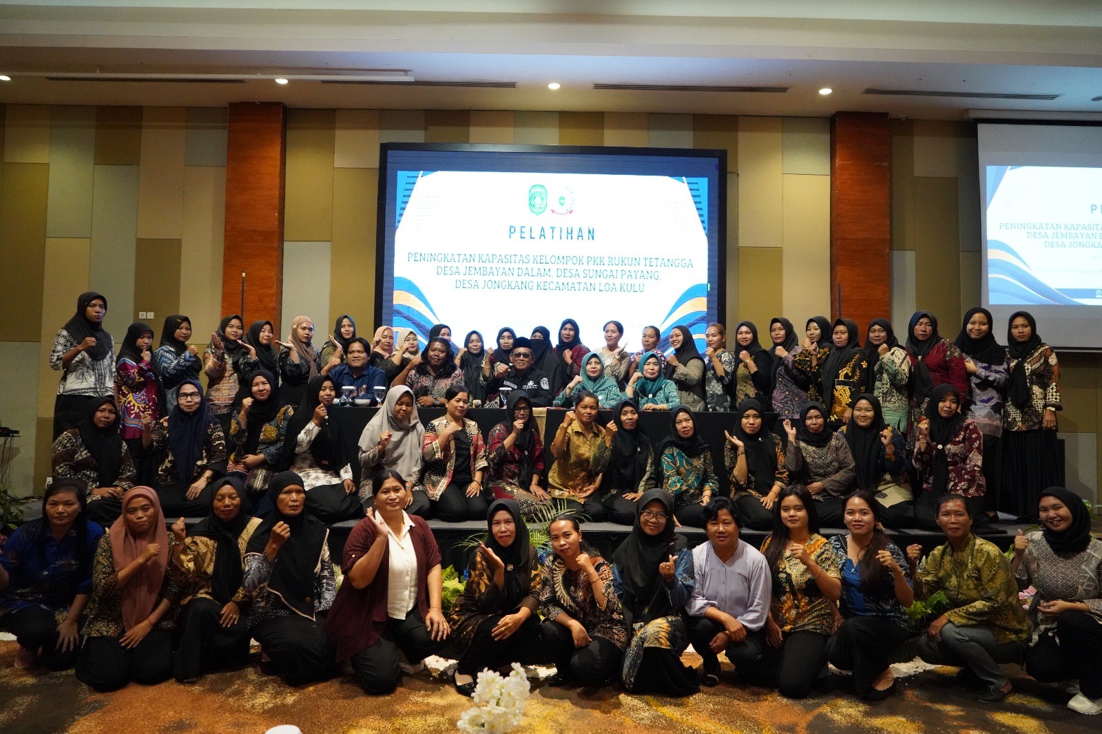 Pelatihan Peningkatan Kapasitas Kelompok PKK RT Melalui Program Pembangunan Berbasis RT Digelar untuk Tiga Desa di Kecamatan Loa Kulu