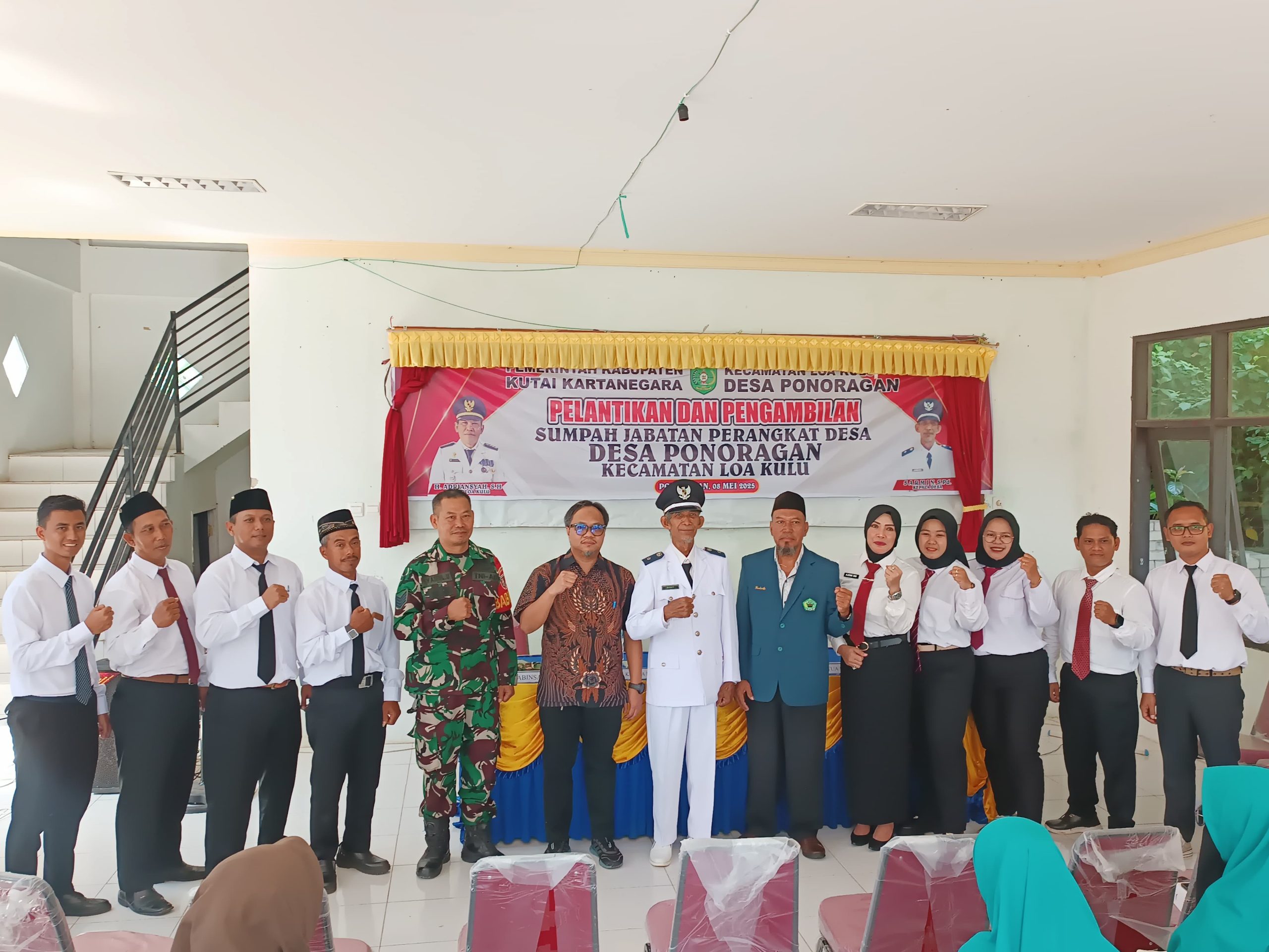 Plt Sekcam Loa Kulu Hadiri Pelantikan dan Pengambilan Sumpah Jabatan Perangkat Desa Ponoragan
