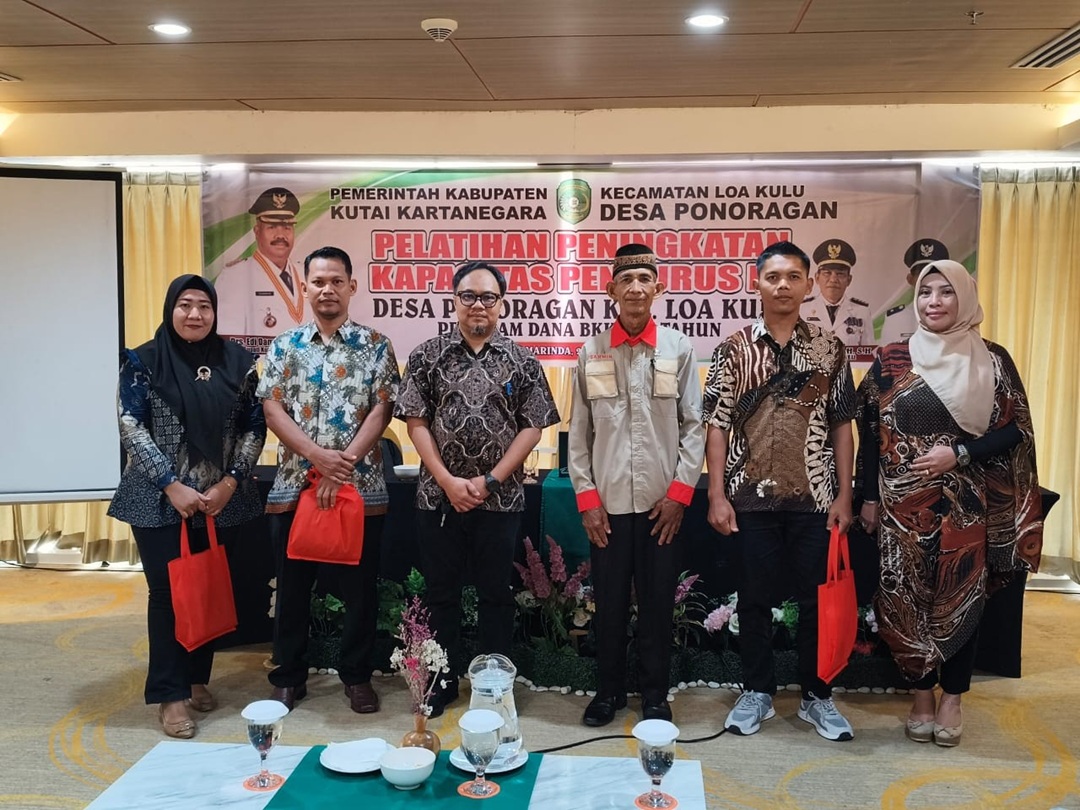 Plt. Sekretaris Camat Loa Kulu Hadiri dan Isi Materi di Kegiatan Peningkatan Kapasitas Pengurus RT Desa Ponoragan