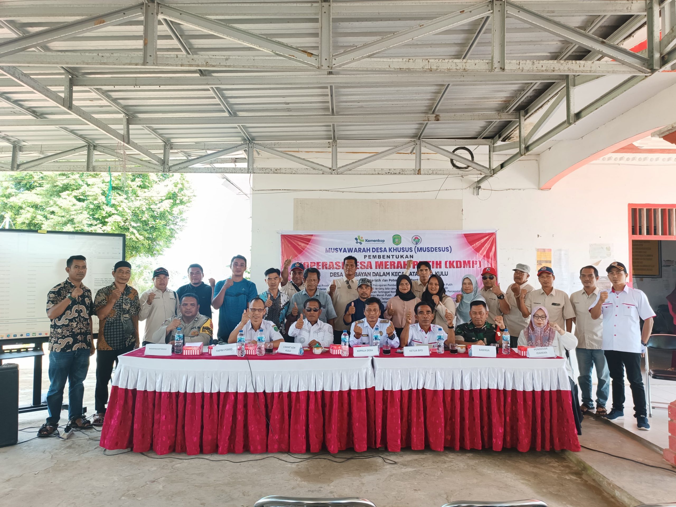 Hari Terakhir Pendampingan Musdesus Pembentukan Koperasi Merah Putih, Camat Loa Kulu Hadiri Kegiatan di Dua Desa
