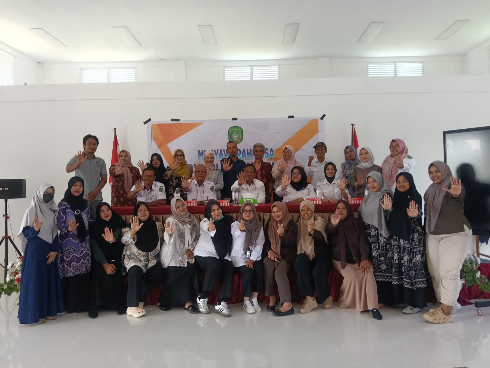 Musyawarah Desa Rembug Stunting di Desa Sepakat dihadiri Camat Loa Kulu