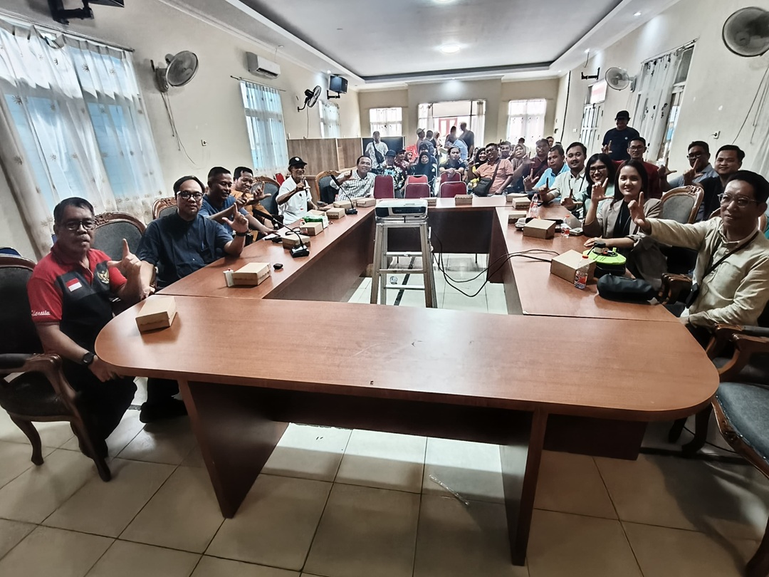 Plt. Sekcam Loa Kulu Buka Kegiatan Sosialisasi Koperasi Desa Merah Putih oleh Bank Mandiri