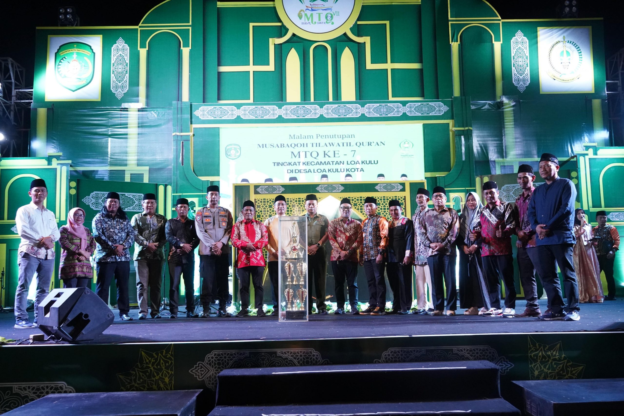 Penutupan MTQ ke-7 Tingkat Kecamatan Loa Kulu Berlangsung Meriah, Desa Loa Kulu Kota Raih Juara Umum