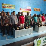 Kasi Kessos Hadiri Penutupan dan Penyerahan Hadiah Juara Pertandingan Bulutangkis Desa Loa Kulu Kota 2025