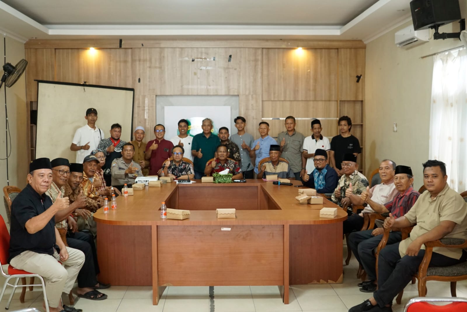 Pembubaran dan Pemilihan Kepengurusan Masjid Besar Al-Mizan Loa Kulu, Edy Pius Kembali Terpilih Sebagai Ketua