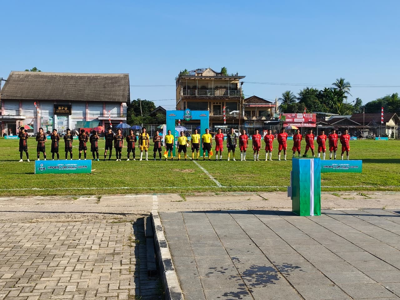 Pembukaan Open Tournament Sepak Bola Kades Loa Kulu Kota Cup III Tahun 2025 Resmi Dibuka