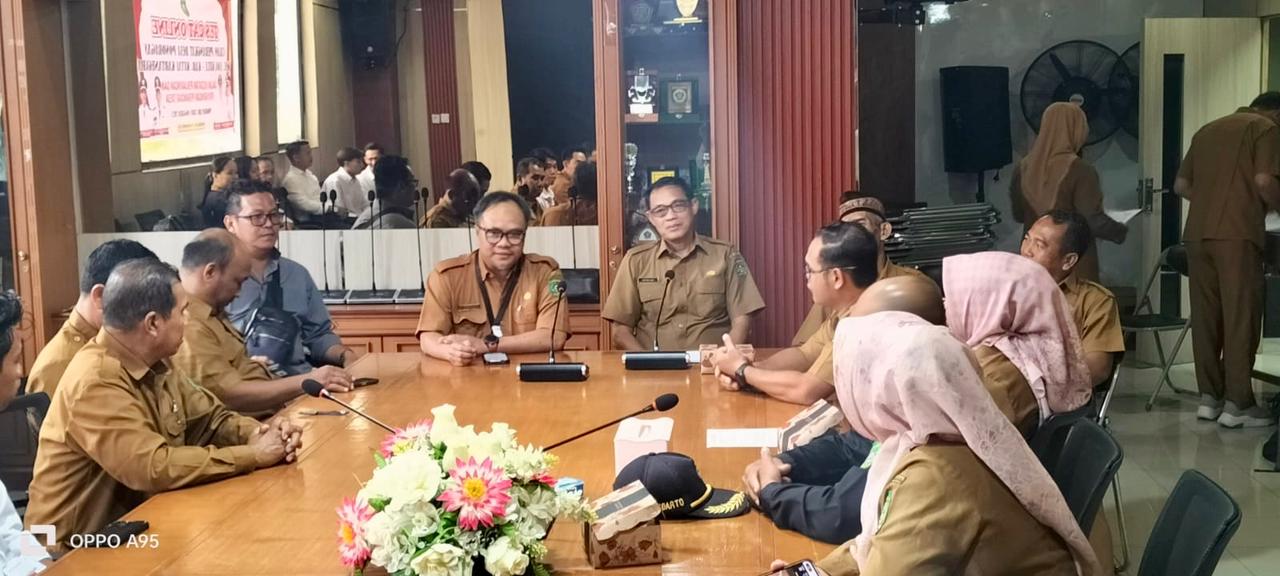 Plt. Sekcam Loa Kulu Hadiri Pelaksanaan Penyaringan Perangkat Desa Ponoragan