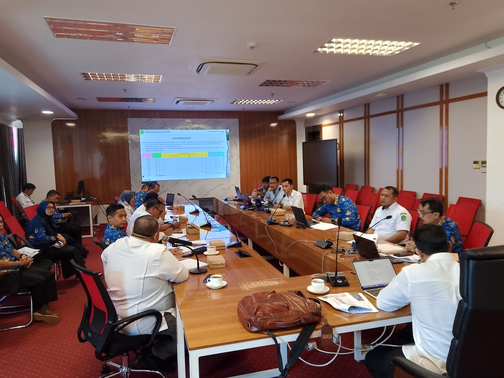 Plt. Kasi PMD Kecamatan Loa Kulu Hadiri Presentasi Laporan Akhir Pendataan Jalan Lingkungan