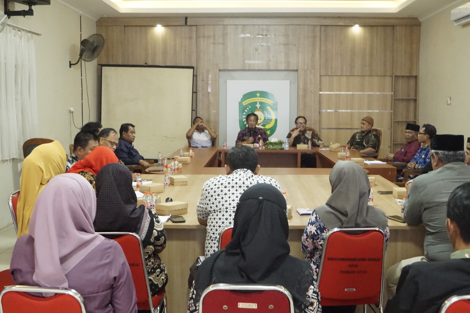 Rakor Satgas MBG Kecamatan Loa Kulu Bahas Perkembangan Pelaksanaan Makan Bergizi Gratis