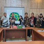 Plt. Sekcam Loa Kulu Bersama Tim Evaluasi APBDes Desa Rempanga