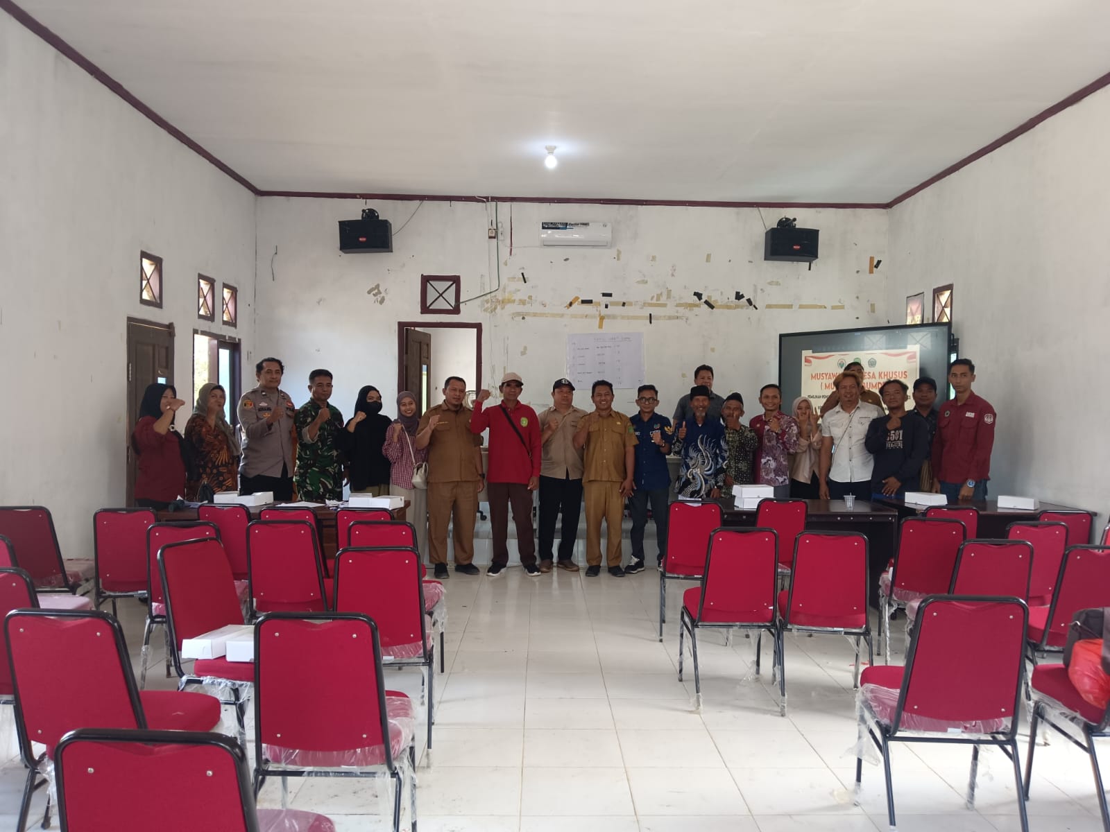 Plt. Kasi PMD Hadiri Musdessus Pergantian Pengurus dan Pelaporan BUMDes Jonggon Desa