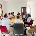 Kasi Pelayanan Umum Kecamatan Loa Kulu Hadiri Rakor Pengelolaan Sampah di Tiga Desa