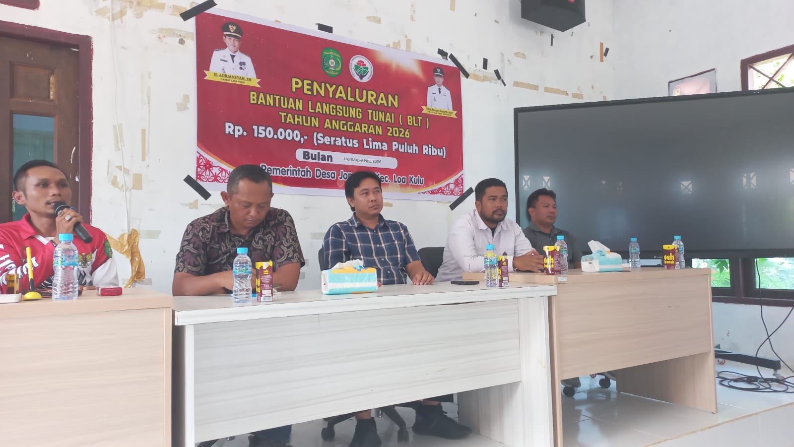 Kasi PMD Loa Kulu Hadiri Pembagian BLT-ADD Tahun 2026 di Desa Jonggon Desa