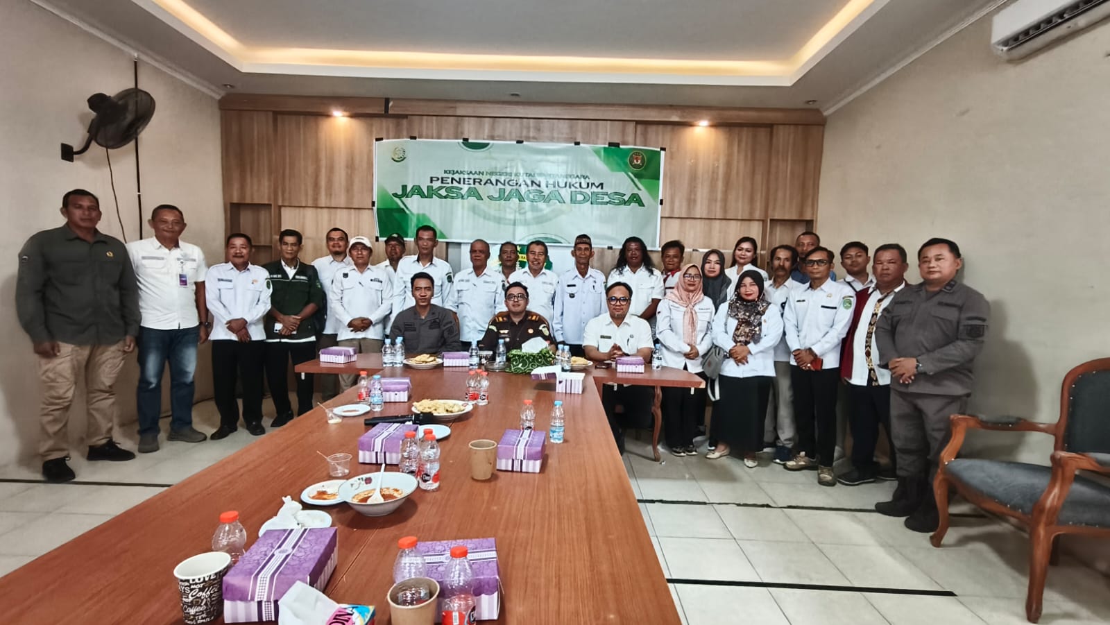 Kejari Kukar Gelar Penerangan Hukum “Jaksa Jaga Desa” di Loa Kulu