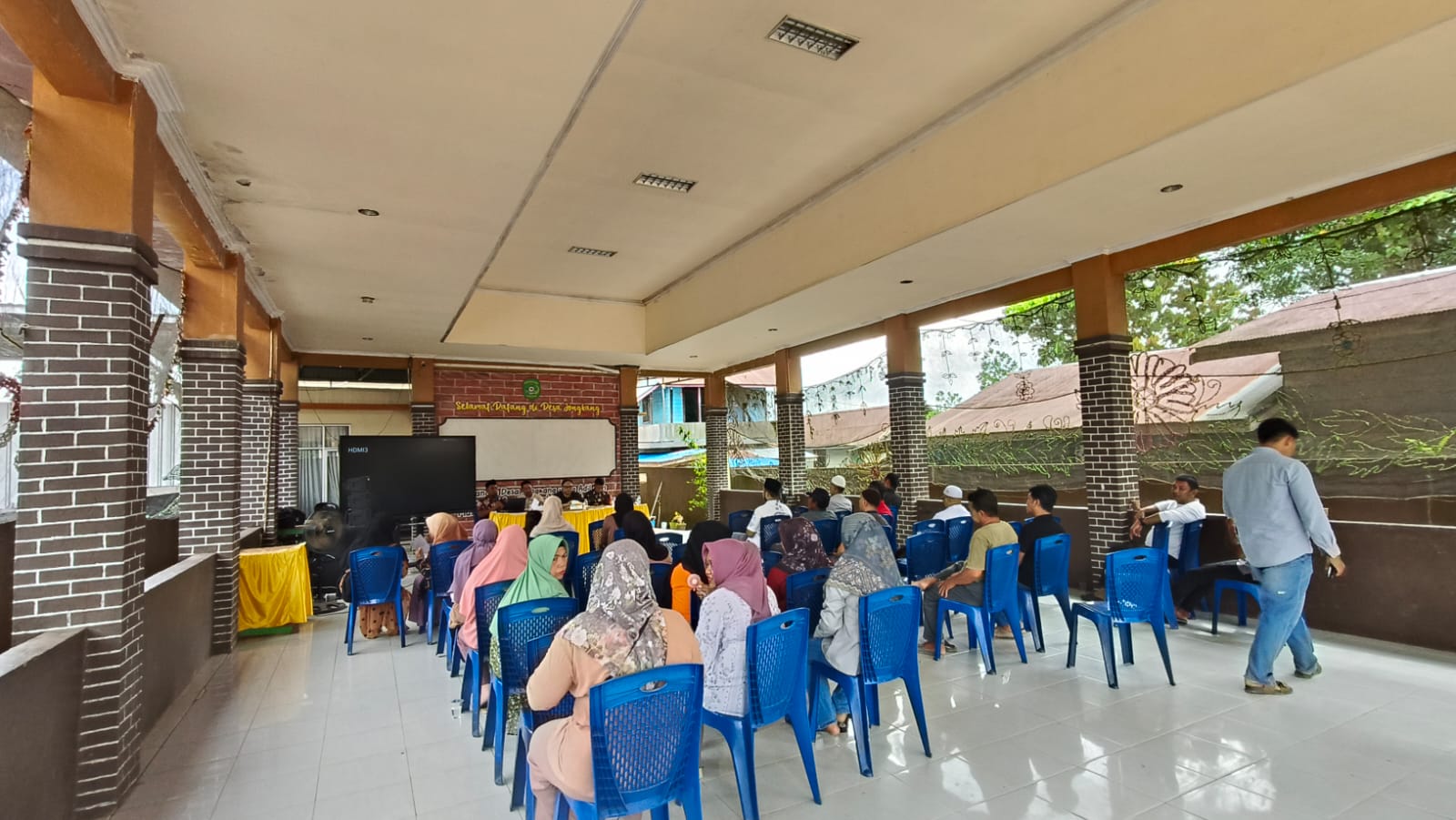 Sekcam Loa Kulu Hadiri Rapat Pembentukan Panitia MTQ ke 8 Desa Jongkang