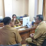 Kasi Pemerintahan Kecamatan Loa Kulu Laksanakan Koordinasi dan Konsultasi Hasil Pemilihan Anggota BPD Sumber Sari di DPMD