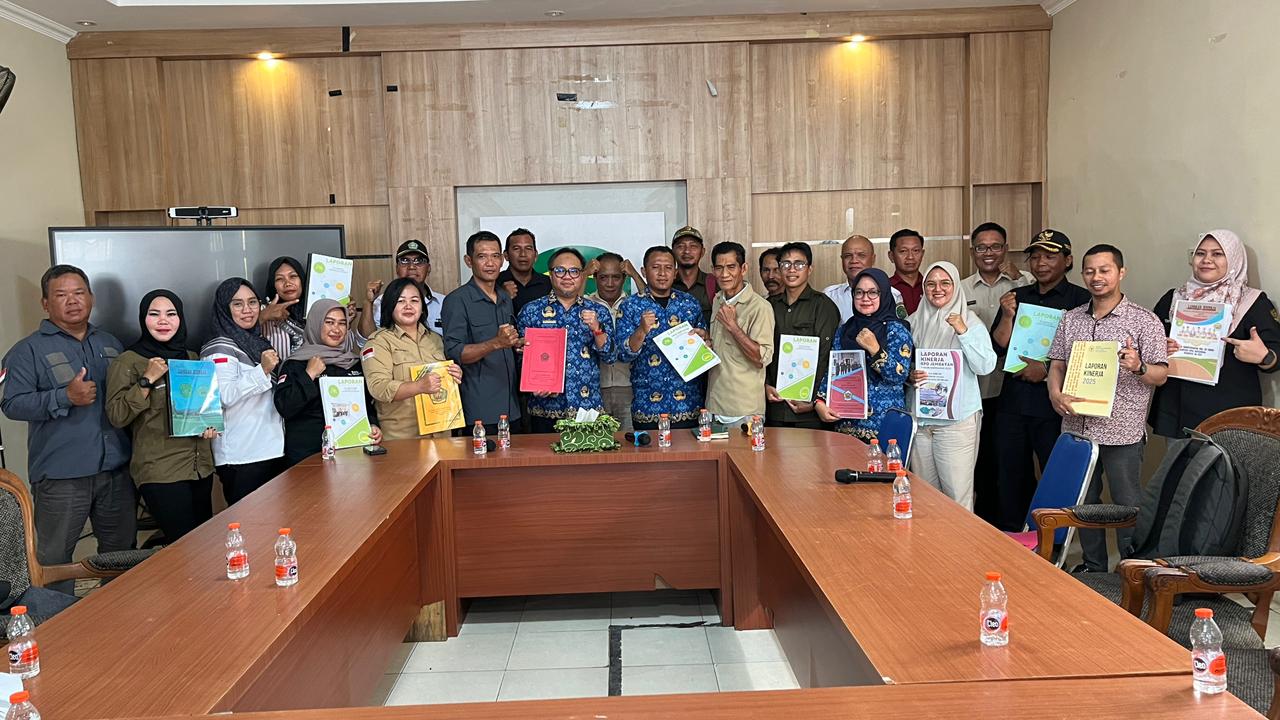 Sekcam dan Kasi Pemerintahan Hadiri Penyerahan Laporan Kinerja BPD se-Kecamatan Loa Kulu