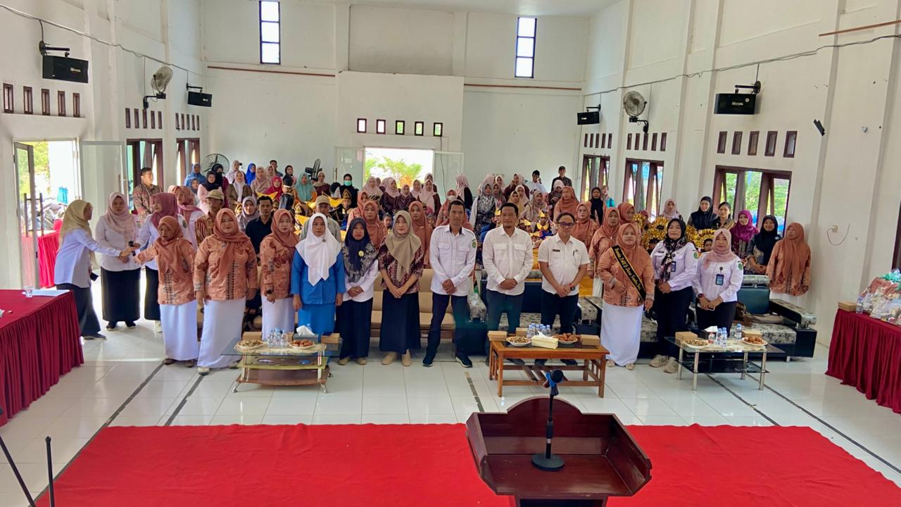 Sekcam Loa Kulu Hadiri Pelepasan Peserta Didik Satuan PAUD Desa Sumber Sari Tahun Ajaran 2025/2026