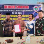 Sekcam Loa Kulu Hadiri Kegiatan Rembug Stunting di Desa Loh Sumber