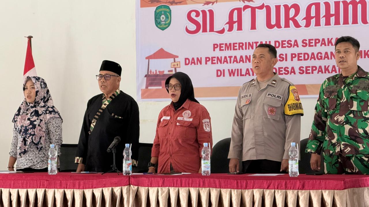 Penataan UMKM Desa Sepakat Dibahas Bersama, Kasi Trantib Kecamatan Loa Kulu Hadiri Kegiatan Silaturahmi Pemerintah Desa