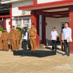 Camat Loa Kulu Jadi Pembina Apel Gabungan Pemdes Sepakat, Tekankan Implementasi Program Kukar Idaman Terbaik