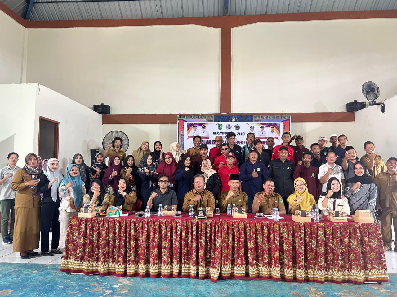 Kasi Kessos Kecamatan Loa Kulu Hadiri Musyawarah Penyusunan RKPDes Margahayu di Gedung BPU Desa