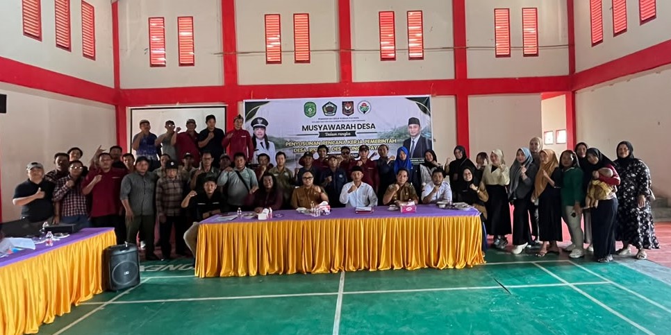 Sekcam Loa Kulu Hadiri Musdes RKPDes Sungai Payang dan Saksikan Peluncuran Tiga Inovasi Pemkab Kukar