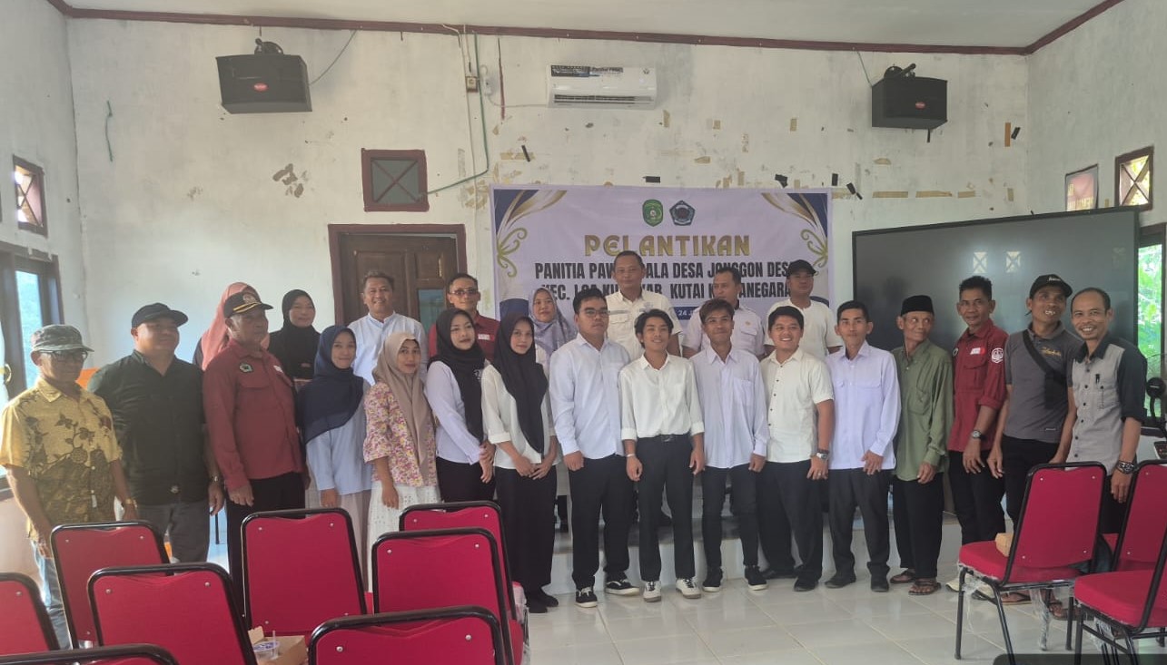 Kasi Pemerintahan Kecamatan Loa Kulu Hadiri Pelantikan Panitia Pemilihan Kepala Desa PAW Desa Jonggon