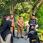 Sekcam Loa Kulu Dampingi Kunjungan Lapangan DPRD Kutai Kartanegara, Bahas Rencana Pembangunan Jembatan Baru di Desa Sungai Payang