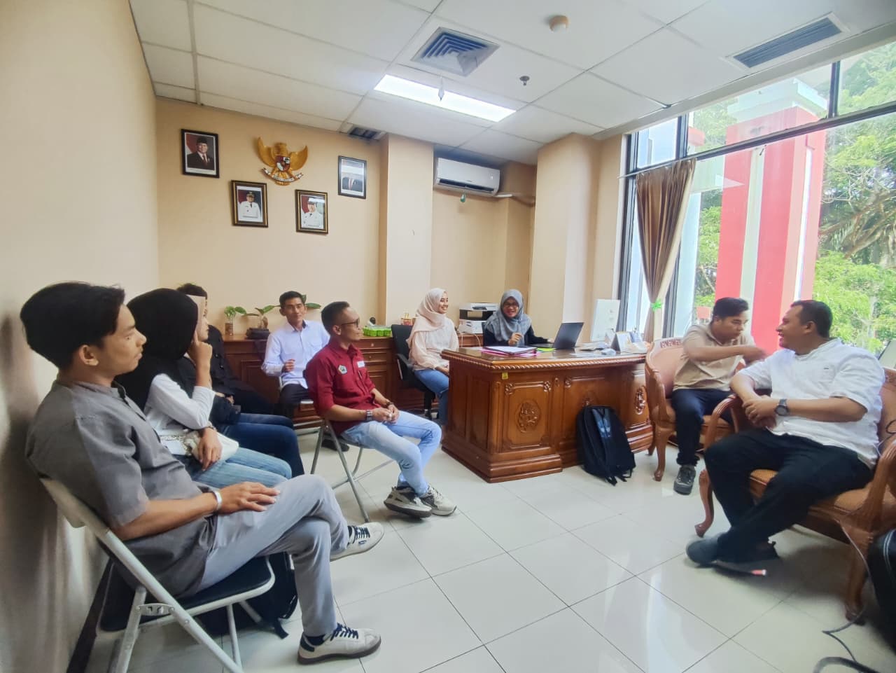 Kasi Pemerintahan Kecamatan Loa Kulu Dampingi Panitia Pilkades PAW Desa Jonggon dalam Koordinasi Bersama DPMD Kukar