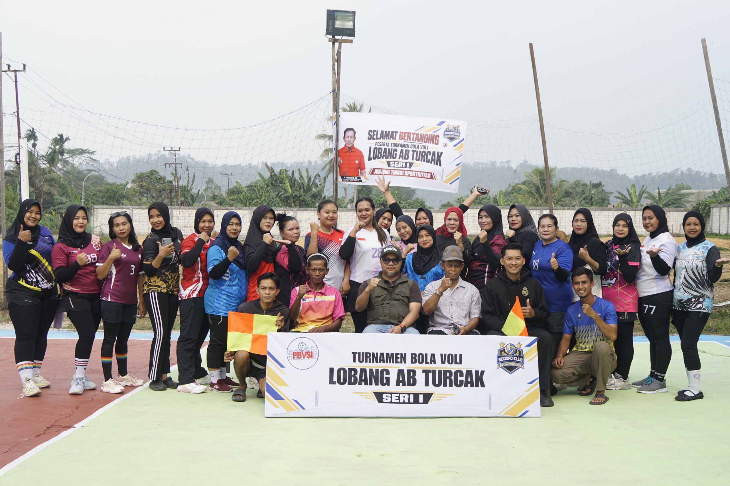 Sekcam Loa Kulu Hadiri Pembukaan Turcak Volleyball Lobang AB, Dorong Semangat Sportivitas dan Kebersamaan