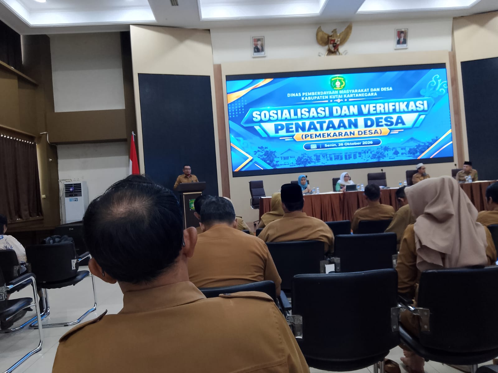 Kasi Pemerintahan Kecamatan Loa Kulu Hadiri Sosialisasi dan Verifikasi Penataan Desa di Bappeda Kukar